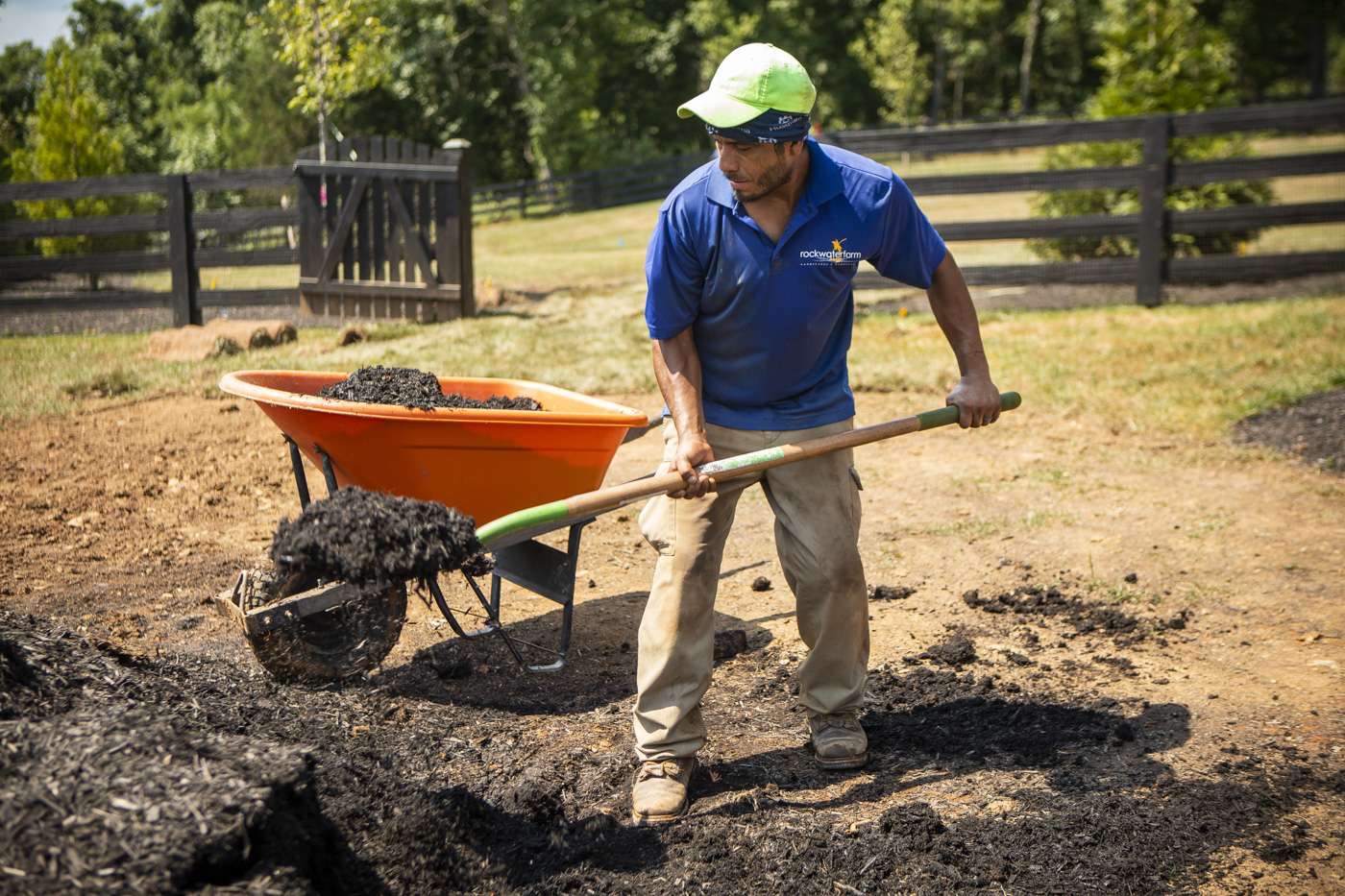 Hardwood bark mulch