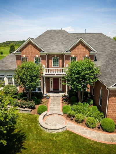 Leesburg, VA house with front walkway and professional landscaping