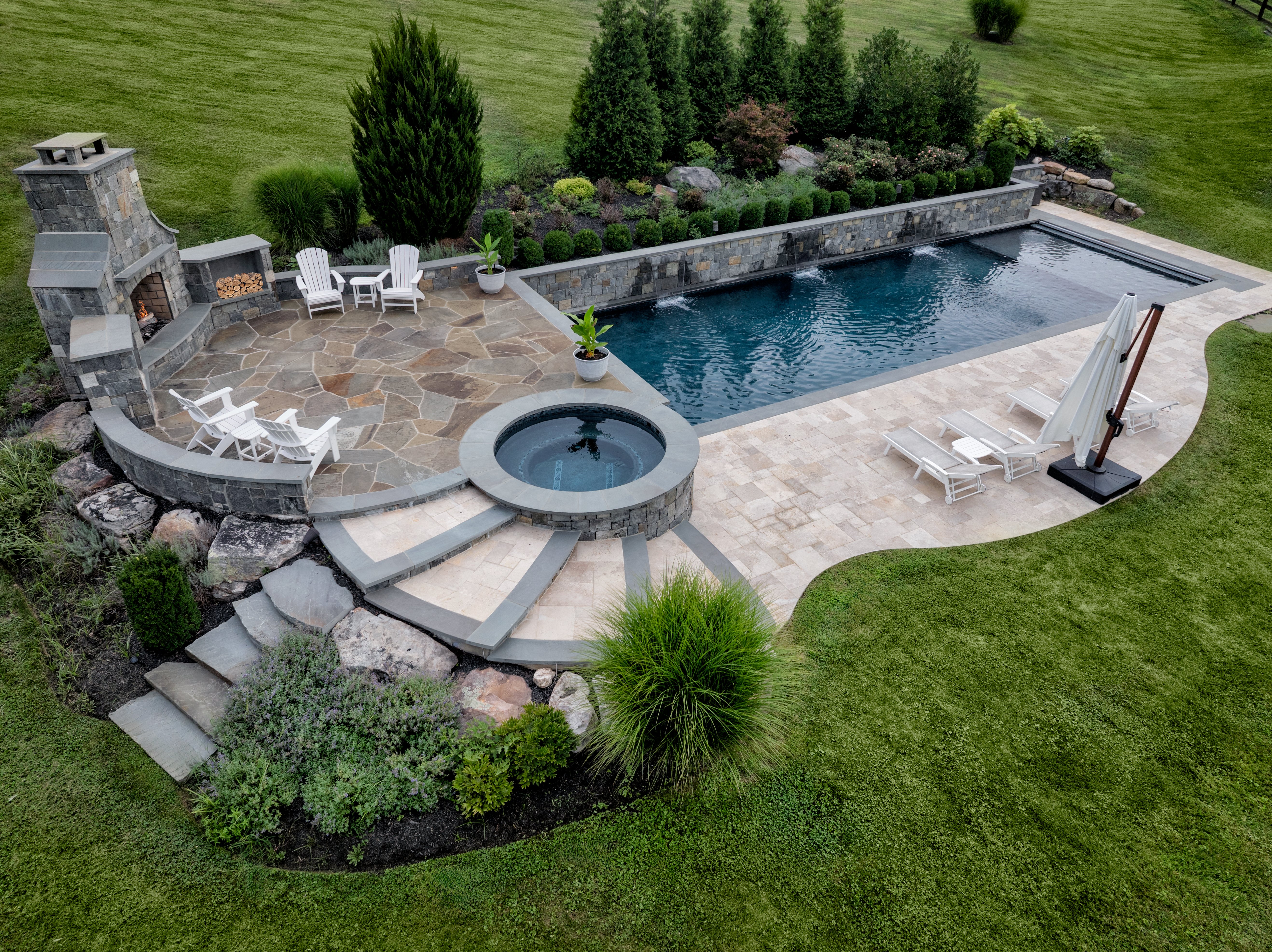 natural stone patio builders