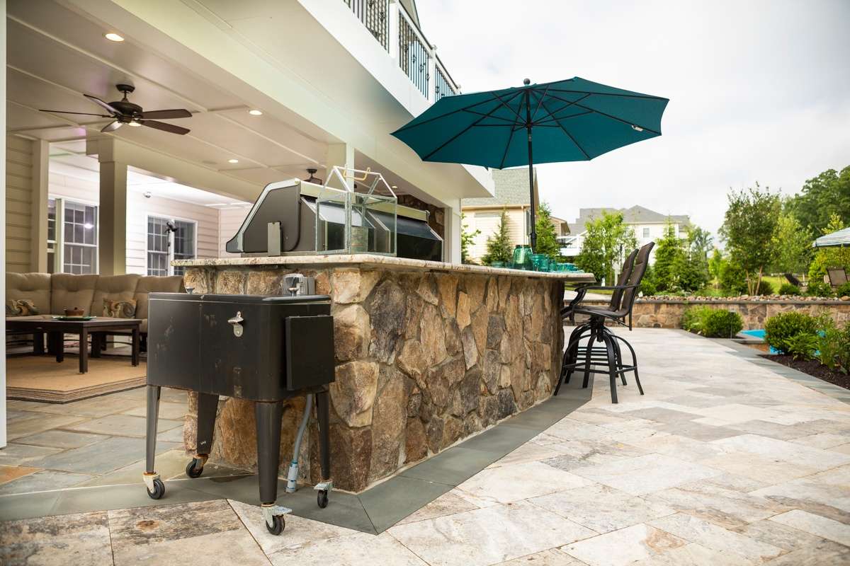 outdoor kitchen